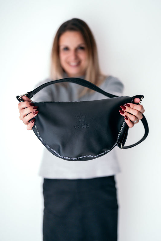 Moon Bag schwarz / mit grau
