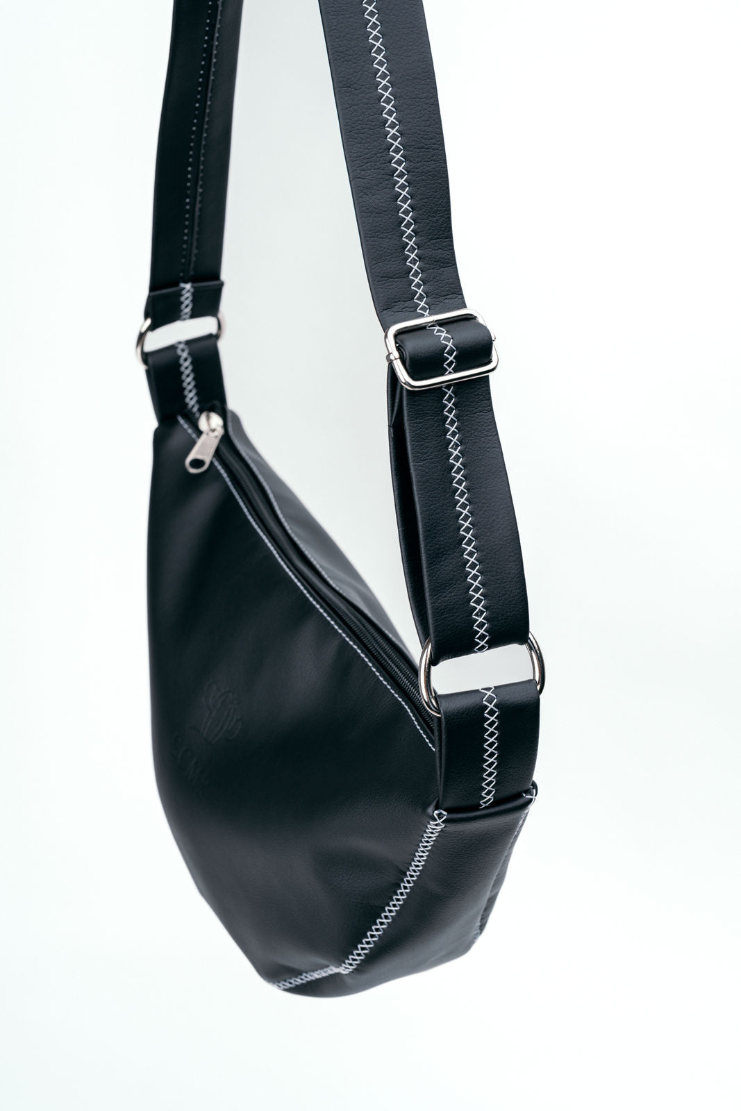 Moon Bag schwarz / mit grau